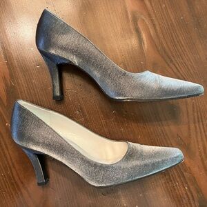 Stuart Weitzman Silver/Metallic Heels